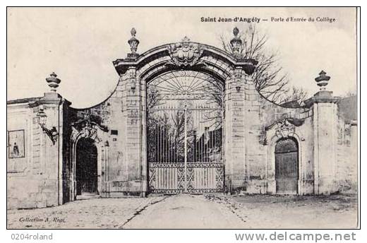 St Jean D'Angèly - Porte D'Entrée Du Collège - Saint-Jean-d'Angely