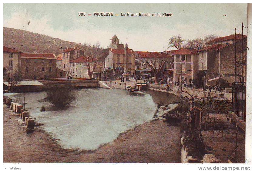 VAUCLUSE  PLACE ET GRAND BASSIN - L'Isle Sur Sorgue