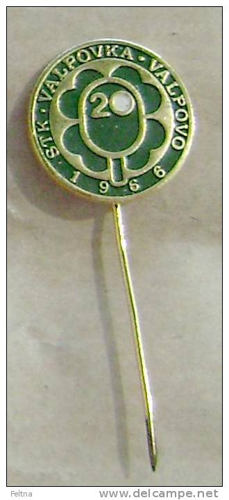 OLD CROATIA TABLE TENNIS PIN 20 YEARS OF CLUB VALPOVKA TISCHTENNIS NADEL TENNIS DE TABLE - Table Tennis