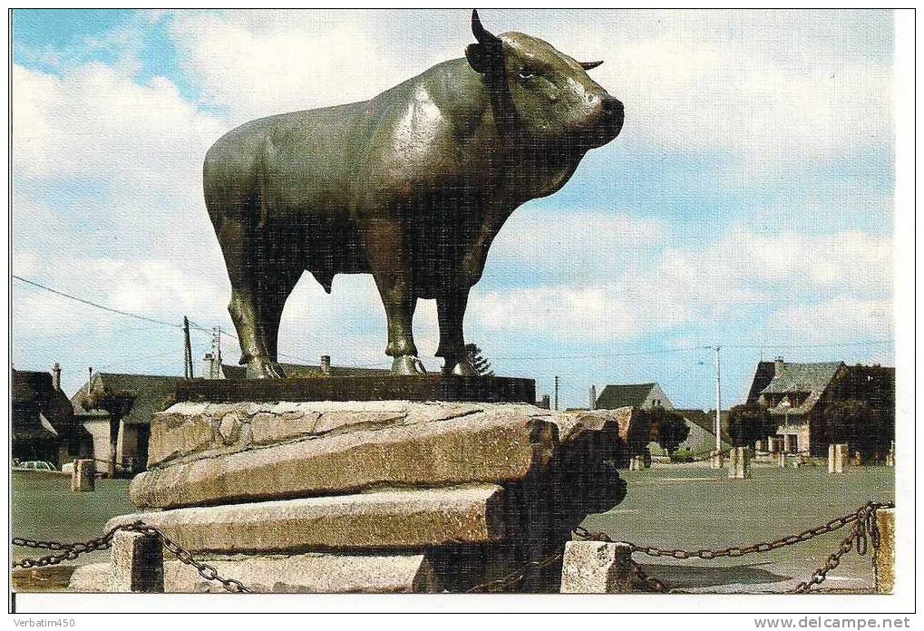 12..SUR LES MONTS D AUBRAC..LAGUIOLE..LE T.AUREAU.OEUVRE DU SCULPTEUR GUYOT..NON ECRITE - Laguiole