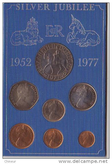 COFFRET DE 7 PIECES 1977 DONT LA 25 NEW PENCE ARGENT - Otros & Sin Clasificación