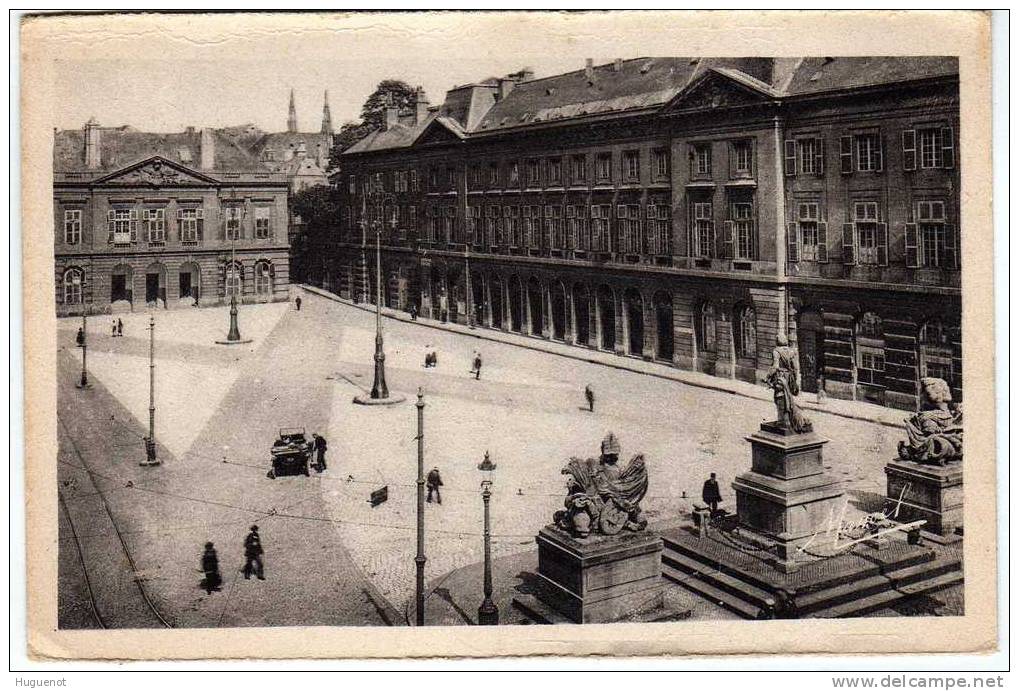 C - CARTE POSTALE - 57 - METZ - PLACE D ARMES - - Metz Campagne