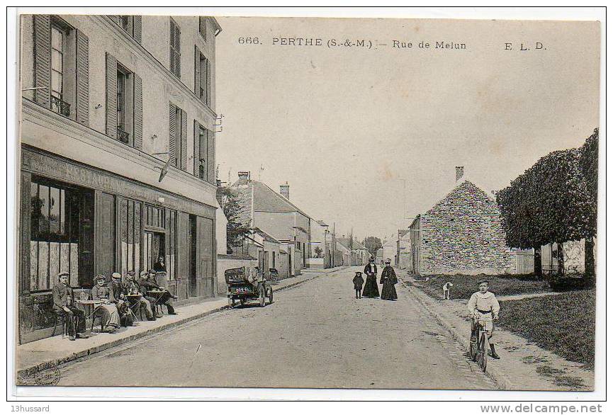 Carte Postale Ancienne Perthes - Rue De Melun - Café, Restaurant, Tabac - Perthes