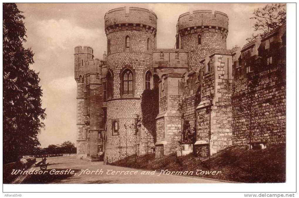 Windsor Castle North Terrace And Norman Tower - Windsor Castle