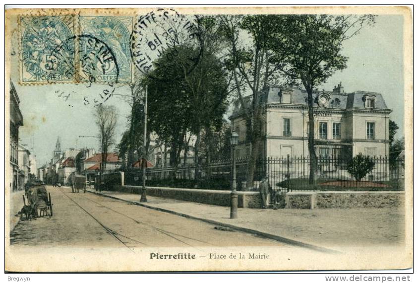 93 - Belle CPA Pierrefitte - Place De La Mairie - Pierrefitte Sur Seine