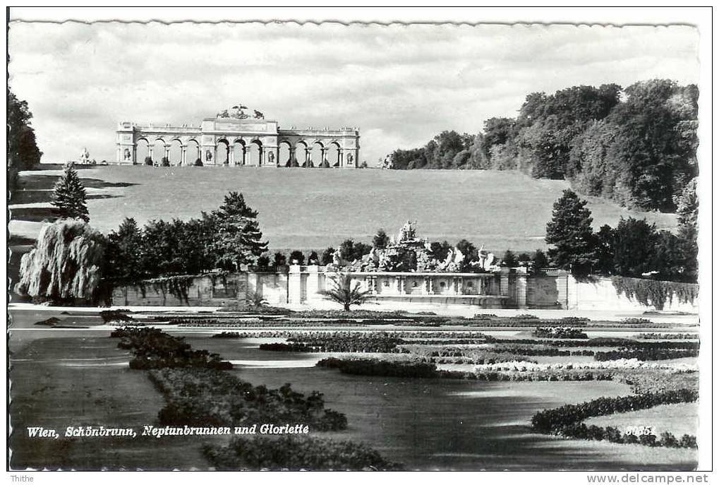 WIEN - VIENNE - Schönbrunn, Neptunbrunnen Und Gloriette - Palacio De Schönbrunn