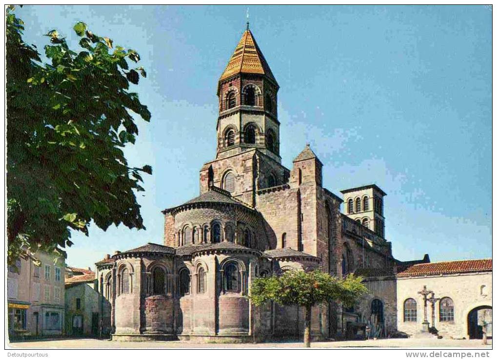 BRIOUDE Haute Loire 43 : Eglise ST Saint Julien 1969 - Brioude
