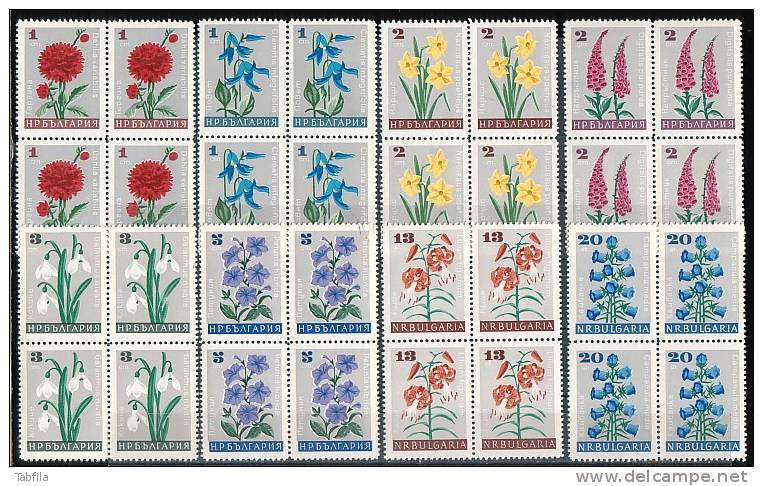 BULGARIA / BULGARIE - 1966 ( 1967 ) - Flowers - Bl De 4** - Neufs