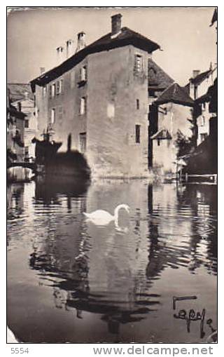 Cpsm 74 HAUTE SAVOIE  Annecy Le Vieux Canal Du Thiou Et Vieilles Maisons - Annecy-le-Vieux