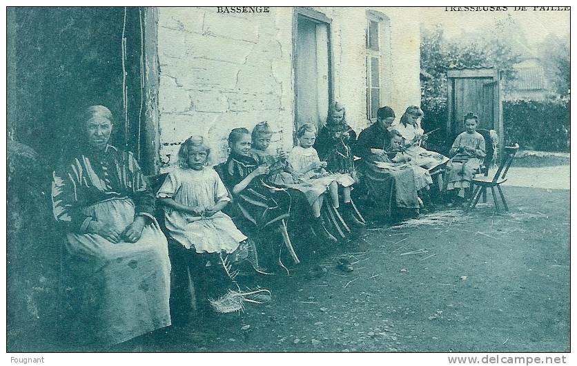 BELGIQUE : BASSENGE : Tresseuses De Paille . + Ou - 1910 - Sonstige & Ohne Zuordnung