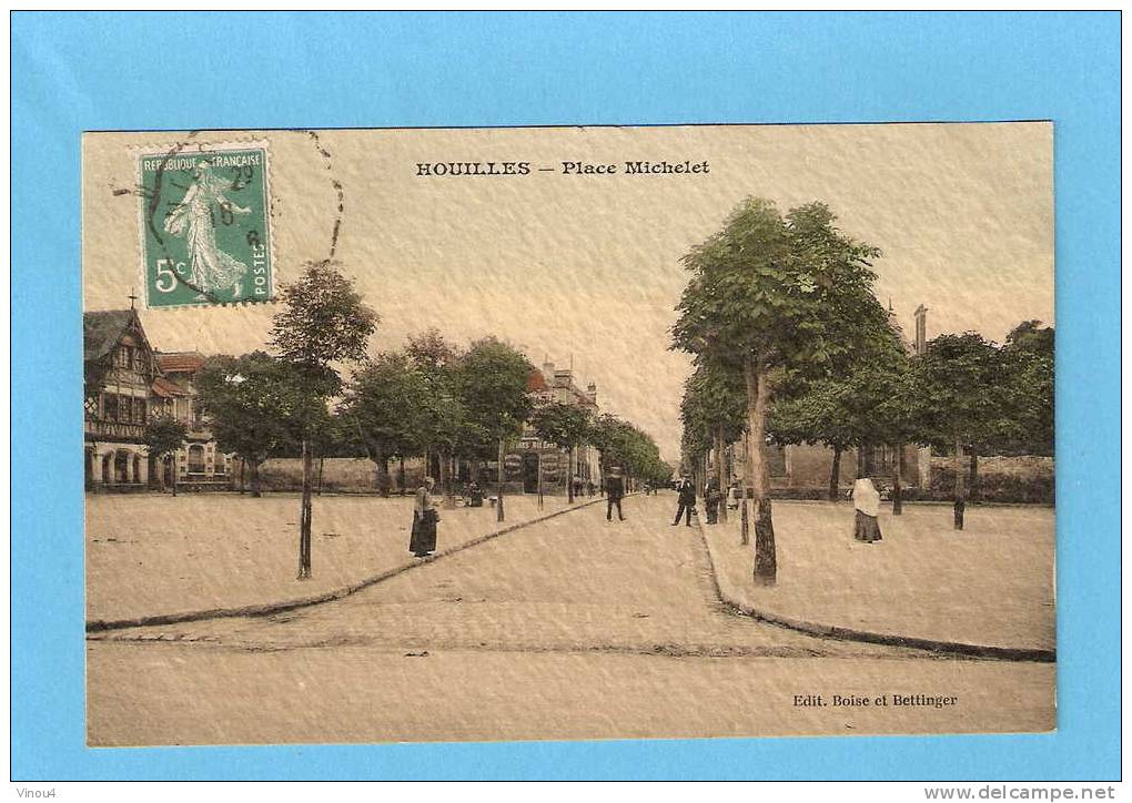 CPA - Houilles - Place Michelet -allée D'arbres - Carte Aspect Gauffré - 78- Yvelines - Houilles