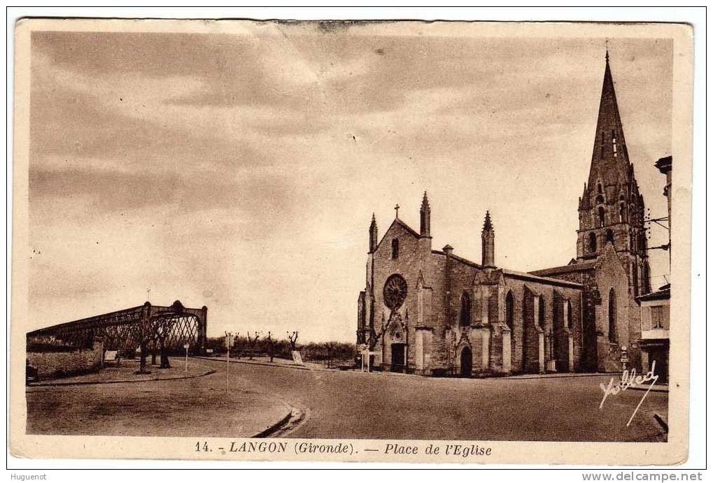 C - CARTE POSTALE - 33 - LANGON - PLACE DE L EGLISE - - Langon