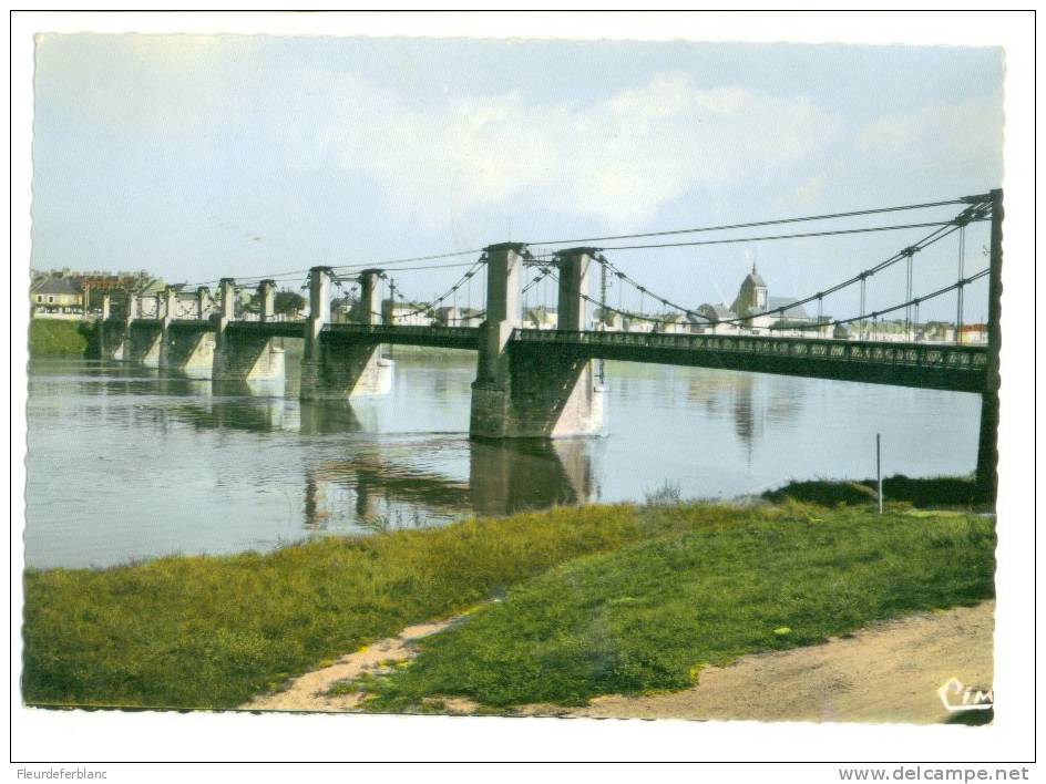 JARGEAU (45) - CPSM -  Le Pont Et La Loire - Jargeau