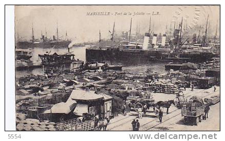 Cpa 13 Bouches Du Rhone   Marseille Port  Bateaux Charettes - Joliette