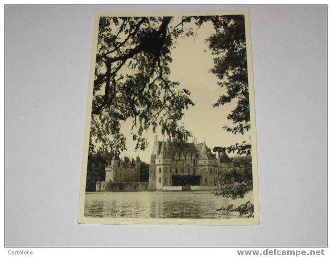 F (119) -1-  Carte Postale Sur Le Chateau De La Bretesche En Missillac - Missillac