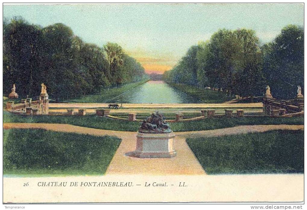 77 Fontainebleau  Le Chateau - Le Canal Neuve - Fontainebleau