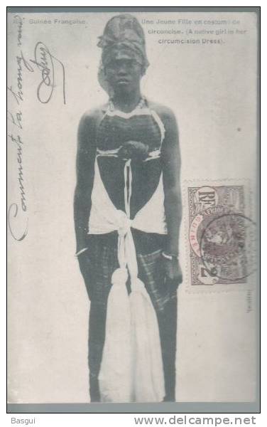 CPA Guinée Francaise, Jeune Fille En Costume De Circoncise,circonsision - Guinée Française