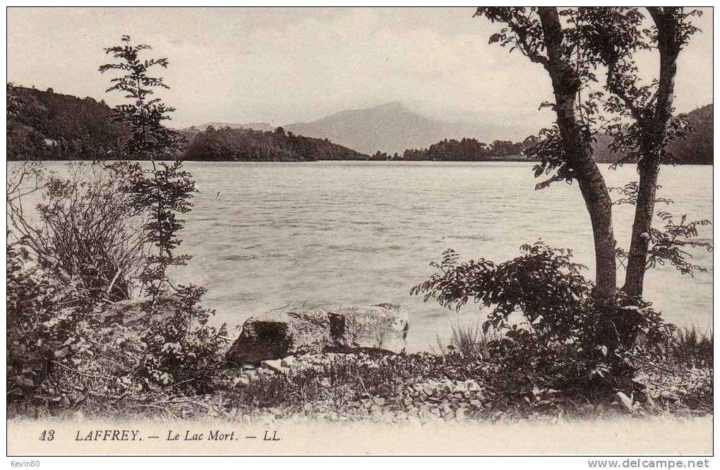 38 DAUPHINE LAFFREY Le Lac Mort - Laffrey