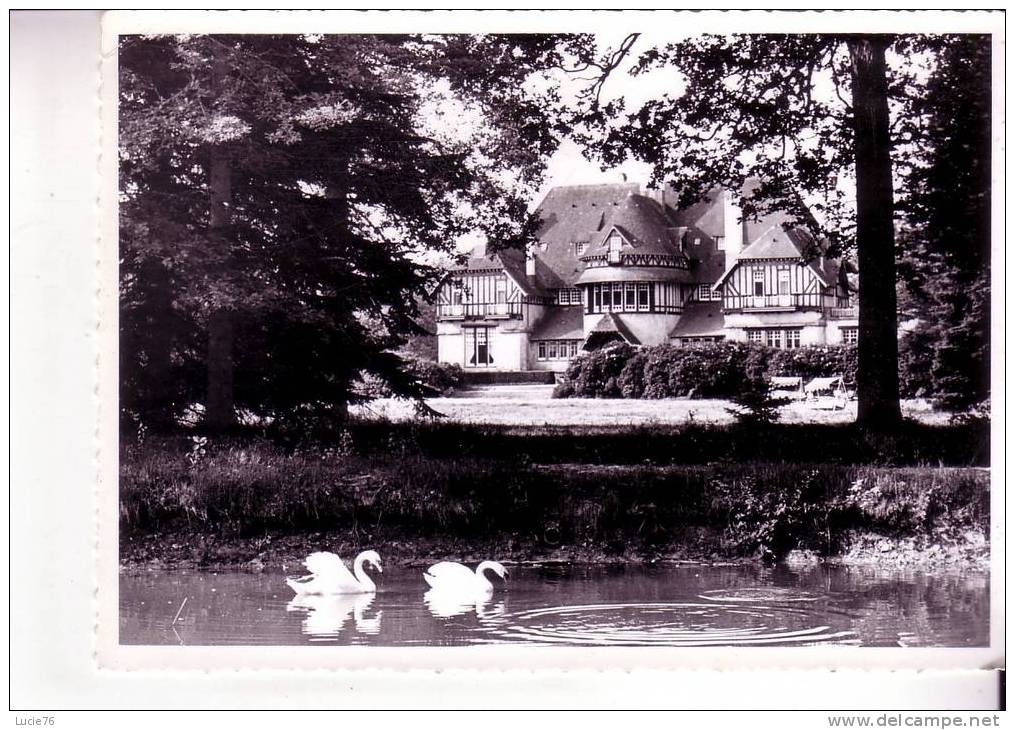 FONTENAY TRESIGNY -  Manoir De CHAUBUISSON - Vue De Face - Fontenay Tresigny