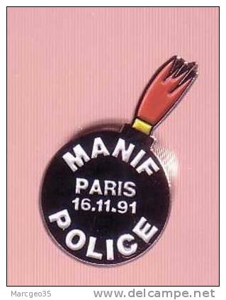 Pin's Manifestation, Manif, Police, Paris, 16.11.91 - Policia