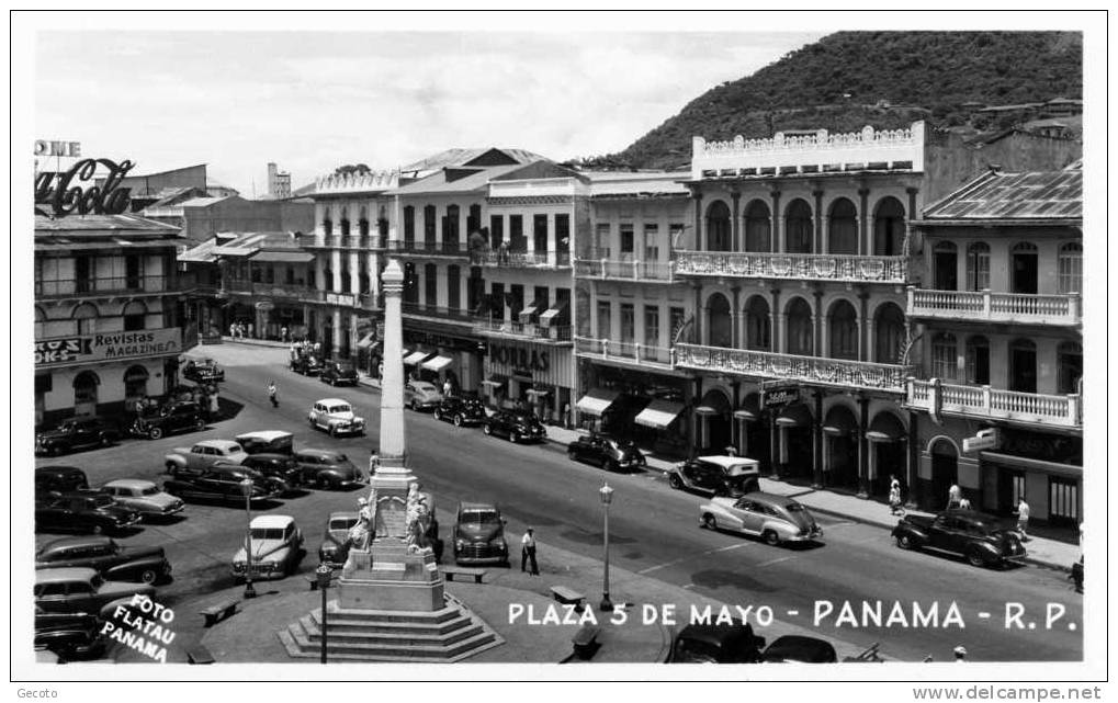 Plaza 5 De Mayo - Panama