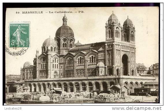 CPA 13-MARSEILLE- La Cathédrale -- JU-42 - Joliette