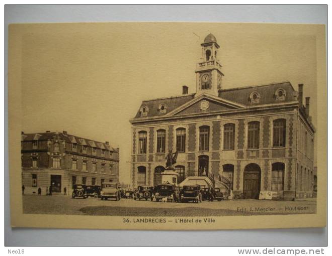 LANDRECIES L HOTEL DE VILLE - Landrecies