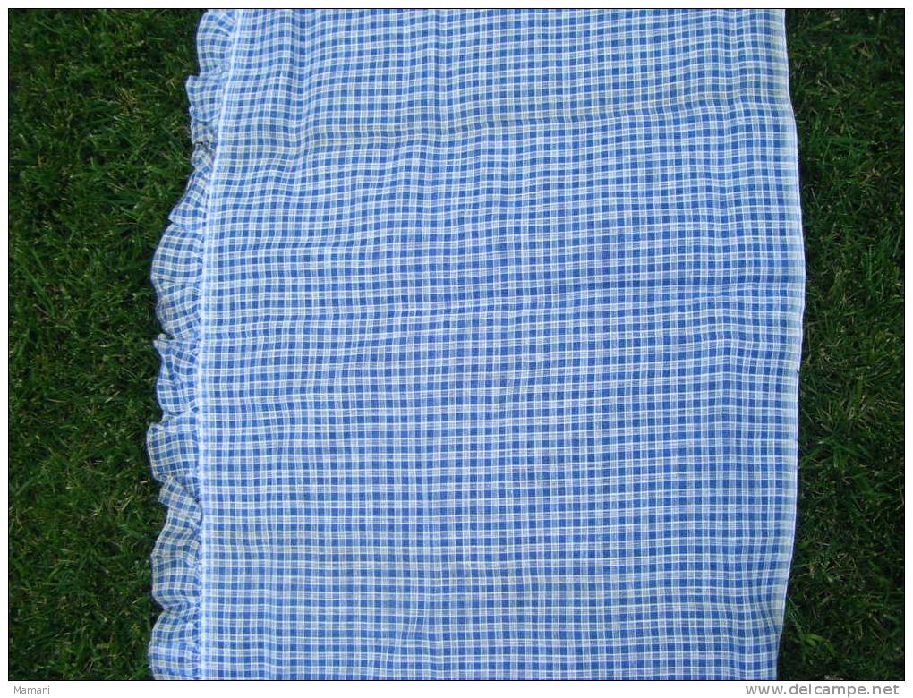 Piece De Tissu Ancien Pour Rideau Ou Robe Pour Poupee --jamais Utilise- 200x62 Environ Coloris Bleu Avec Volant - Drapery