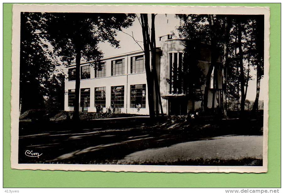 BAR LE DUC : Ecole Départementale De Plein Air De Coutivert, Dortoirs,préaux,nouveau Pavillon, Petite Animation, Ed. Cim - Autres & Non Classés