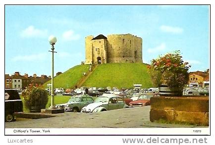 CLIFFORD'S TOWER . YORK.  Y.0219. - York