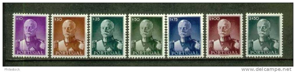 PORTUGAL N° 663 à 670 ** Sauf 667 - Unused Stamps