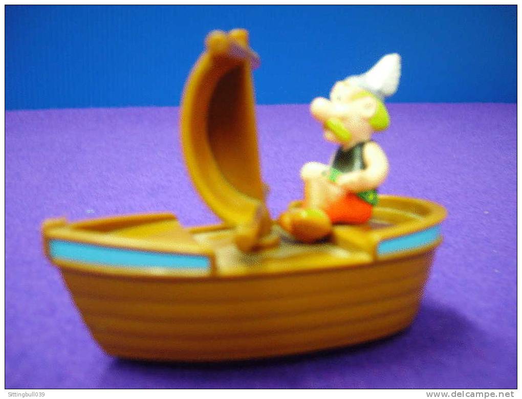 ASTERIX. JOUET A FRICTION, PUB MCDONALD´S HAPPY MEAL. ASTERIX EN BATEAU A VOILE. 1994 GOSCINNY - UDERZO - Objets Publicitaires