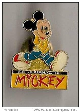 Pin's Le Journal De Mickey,Disney,signé A.B = Arthus Bertrand? - Disney
