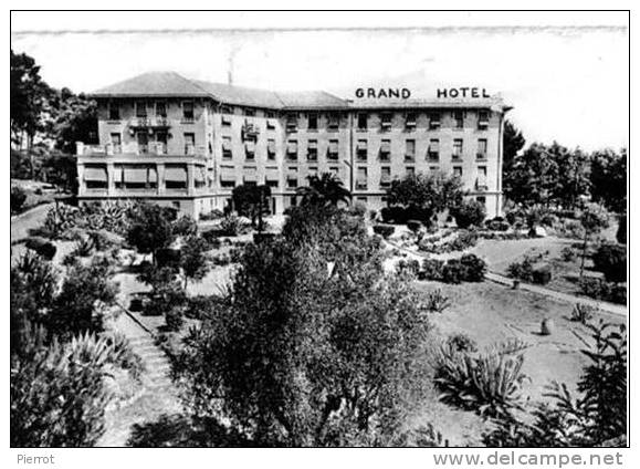 300709A  CPSM Glacée N&b Grand Hotel Des Lecques - Saint-Cyr-sur-Mer