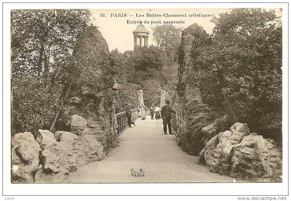 PARIS - Buttes Chaumont, Entrée Du Pont Suspendu - Paris (19)