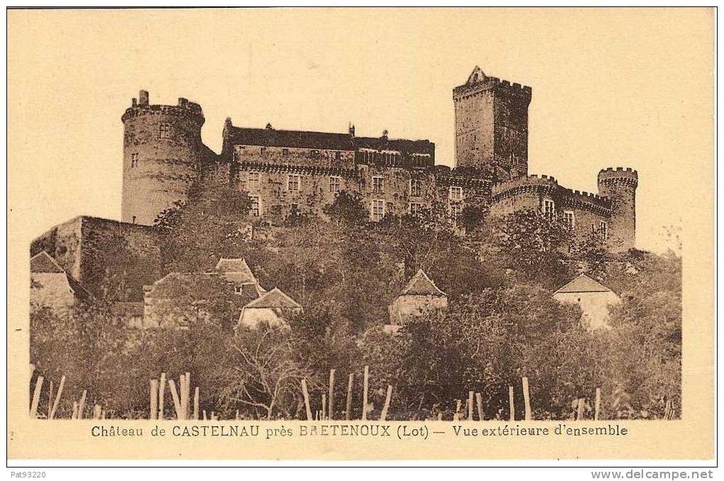 46  Chateau De CASTELNAU Près De Bretenoux- Vue Extérieure D´ensembre/ CPA NEUVE - Bretenoux