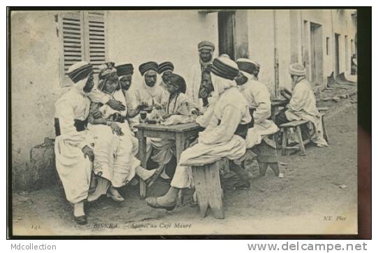 ALGERIE BISKRA /   Spahis Au Café Mauré   / - Biskra