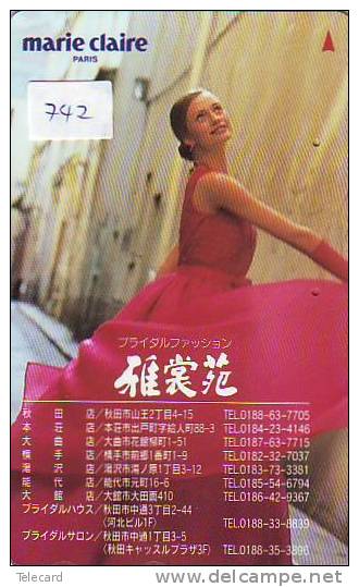 Télécarte Publicitaire Japonaise (742)  MARIE-CLAIRE *  PARIS * PARFUM * Cosmétique * KOSMETIK * ADVERTISING  WERBE - Parfum
