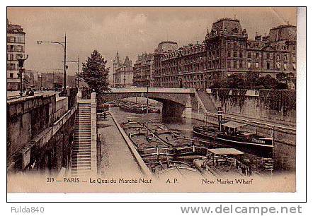 CPA.     PARIS.      Le Quai Du Marché Neuf.          (animée) - De Seine En Haar Oevers