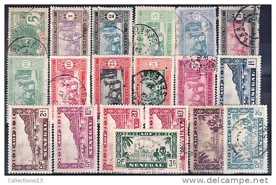 SENEGAL - 19 Timbres - Unused Stamps