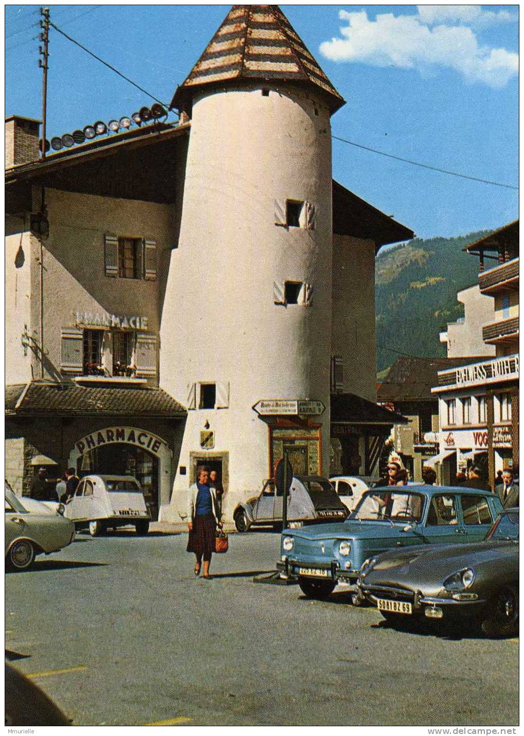 HAUTE SAVOIE-MEGEVE La Place De L'Eglise Et Mairie De Demi-Quartier-MB - Megève