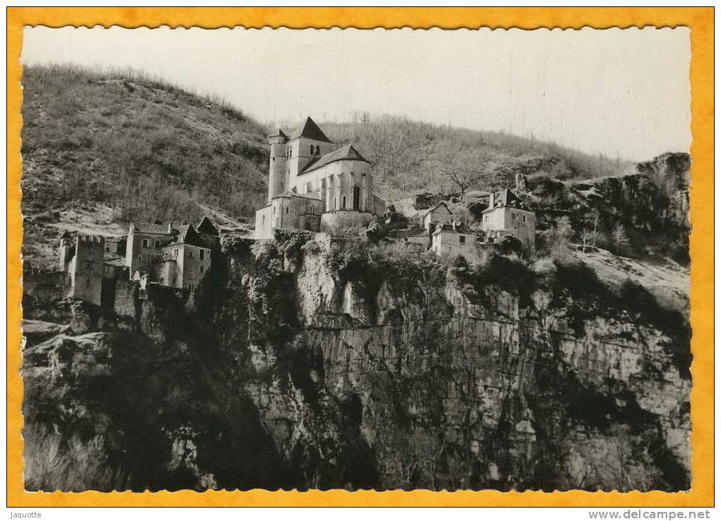 SAINT CIRQ LA POPIE - Lot - N°6183 Vue Générale Et L'Eglise Non Circulée Photo La Cigogne - Saint-Cirq-Lapopie