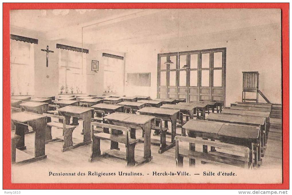 Herck-la-Ville. Pensionnat Des Religieuses Ursulines.- Salle D'étude. (Classe) - Herk-de-Stad