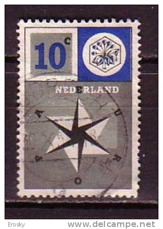 Q8689 - NEDERLAND PAYS BAS Yv N°678 - Used Stamps