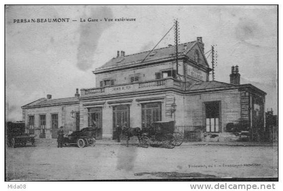 95. PERSAN BEAUMONT  .  LA GARE .  VUE EXTERIEURE. Animation - Persan