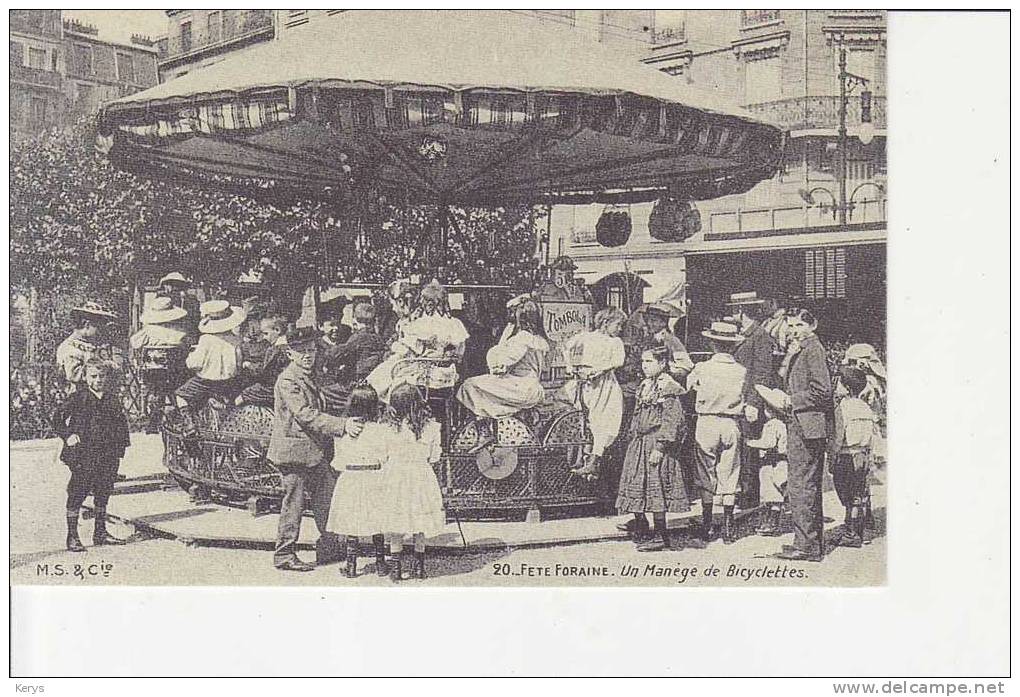 Fête Foraine : Un Manège De Bicyclettes Reproduction - Kermissen