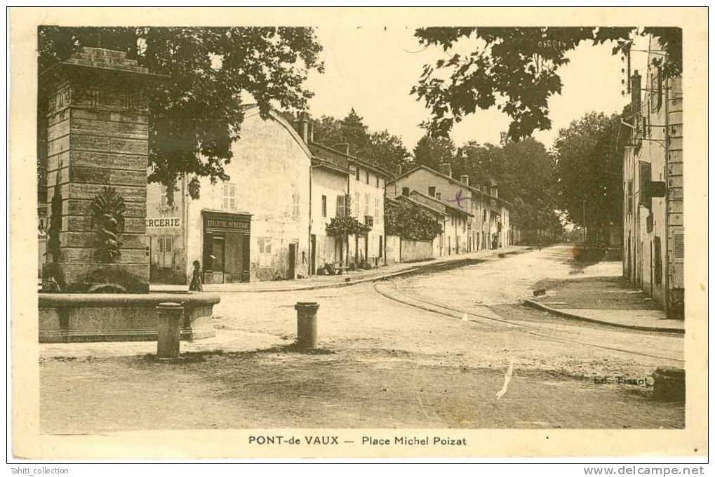 PONT-de-VAUX - Place Michel Poizat - Pont-de-Vaux