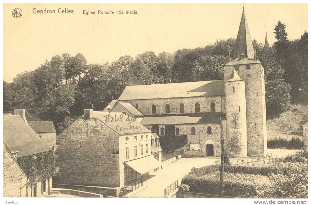 Gendron - Celles: Hôtel Du Centre & Eglise Romane (1924) - Celles