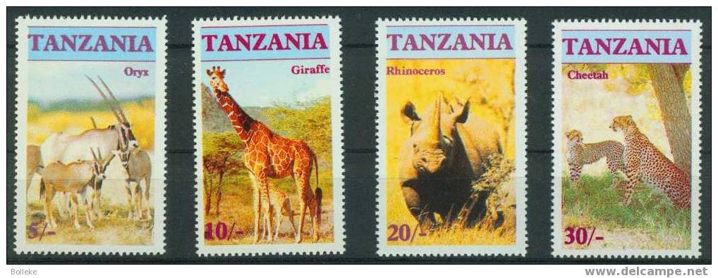 Giraffes  -  Tanzanie  -   Yv  185 / 8  XX  -   Animaux - Félins - Rhinocéros - Orynx - Valeur 9,50 Euro - Jirafas
