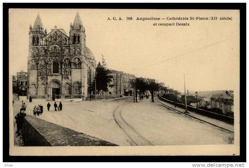 16 Angoulême Eglise D16D K16015K C16015C RH074765 - Angouleme